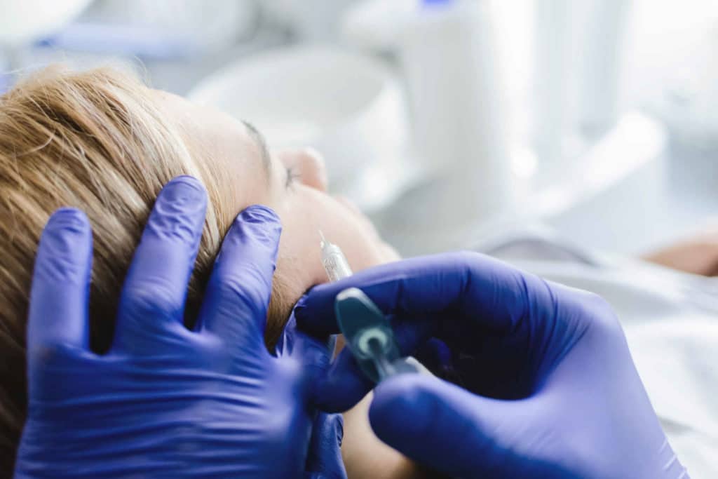 Kosmeettiset pistoshoidot: Piikki lihassa