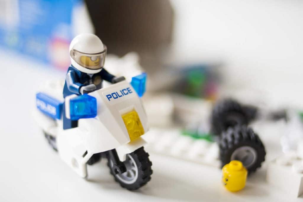 Lukijakysymys: Miksi legopaketti johtaa harhaan?