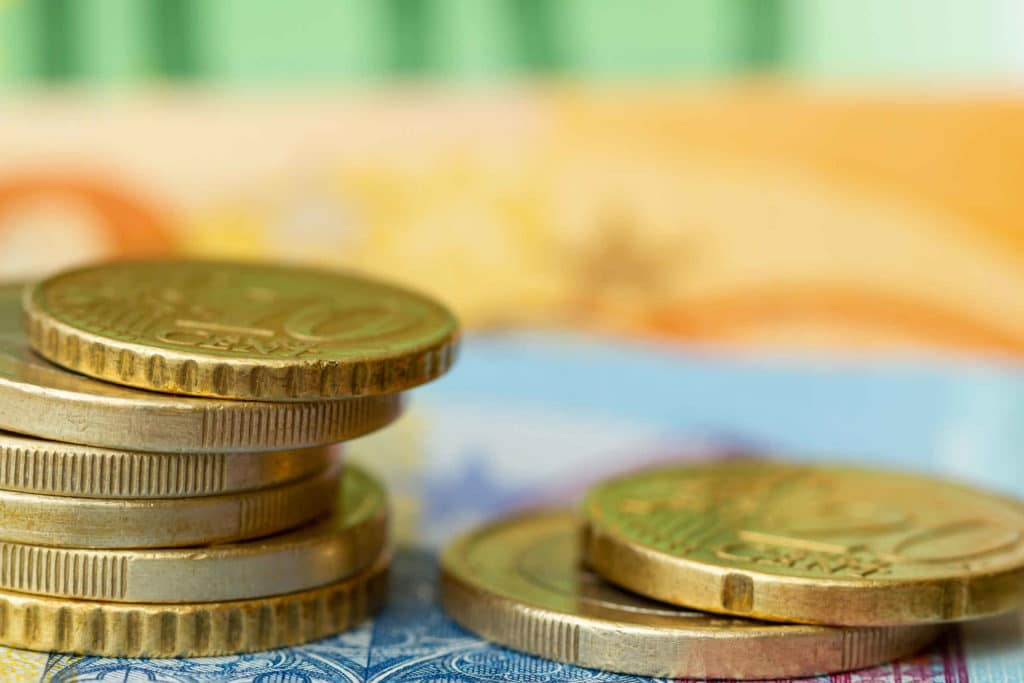 Lukijakysymys: Kuinka hinnannoususta pitää ilmoittaa?