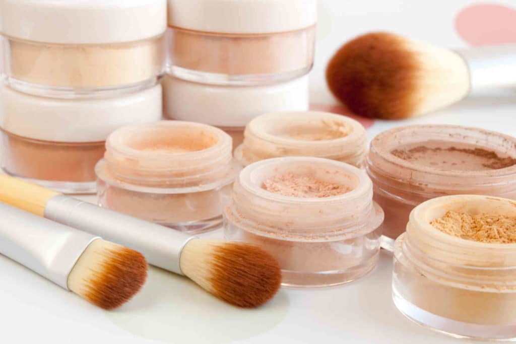 Lukijakysymys: Tukkiiko mineraalimeikki ihoa?