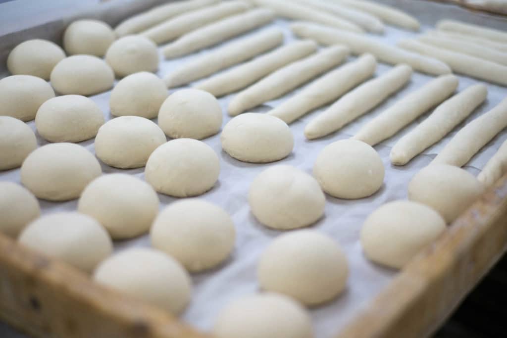 Leipä ulkomailta: täällä paistettu, muualla leivottu