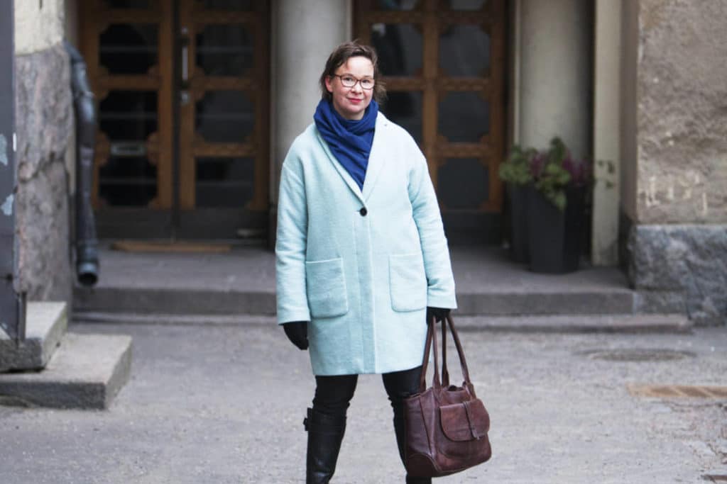 Kirjailija Rosa Meriläinen: Kulutan surutta palveluihin