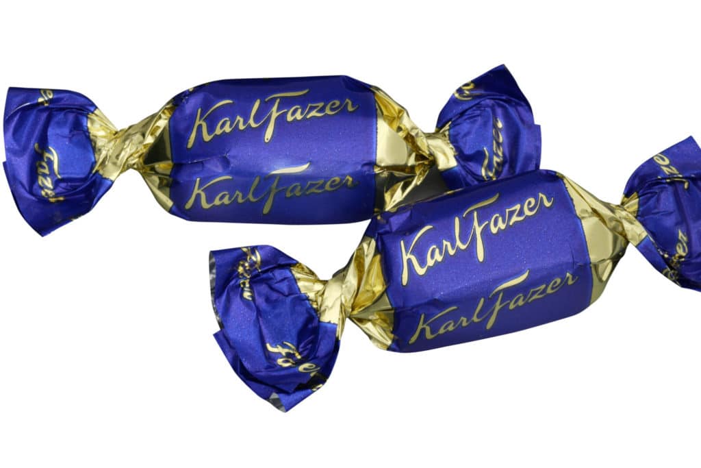 Pikkumakeasta saa maksaa kahvilassa