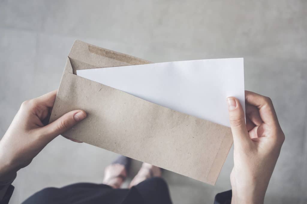 Lukijakysymys: Saako paperilasku maksaa? 