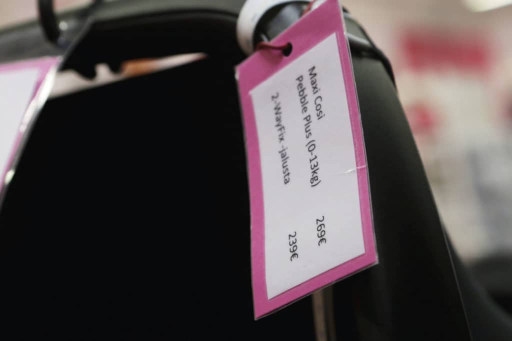 Lastentarvikkeissa sama hinta joka kaupassa