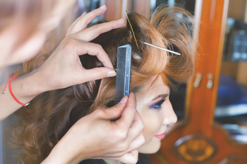 Lukijakysymys: Saako 16-vuotiaan houkutella malliksi?