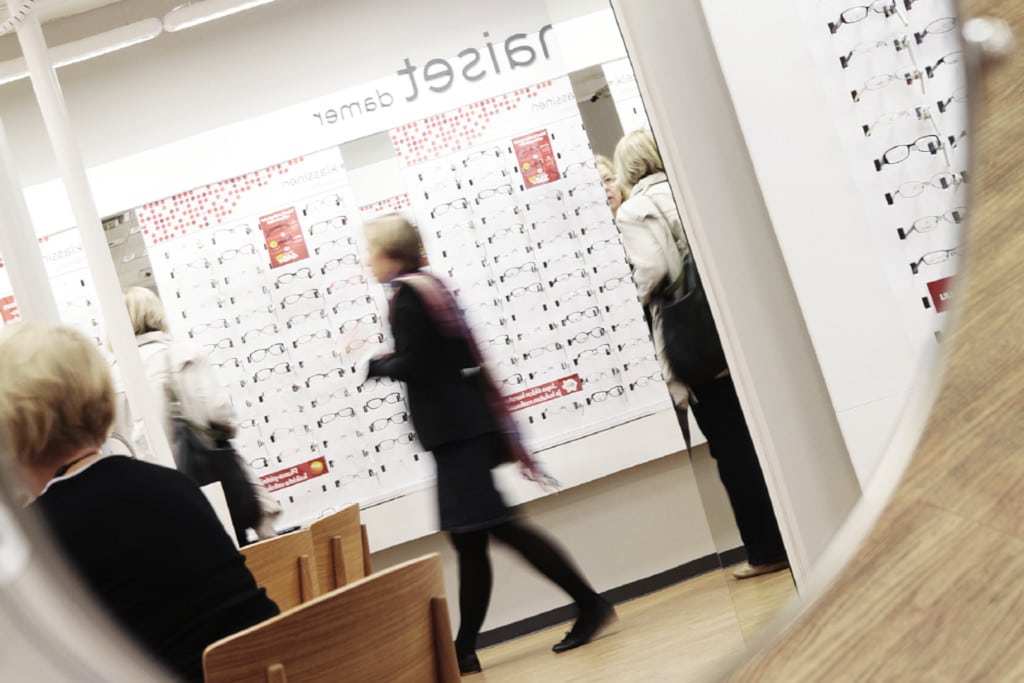 Mainos voi viilata linssiin