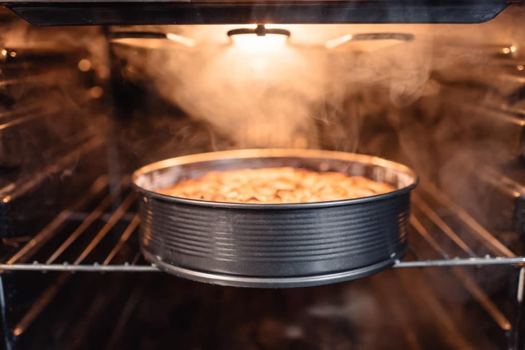 Lukijakysymys: Onko uunin sisälämpötilan vaihtelu normaalia?