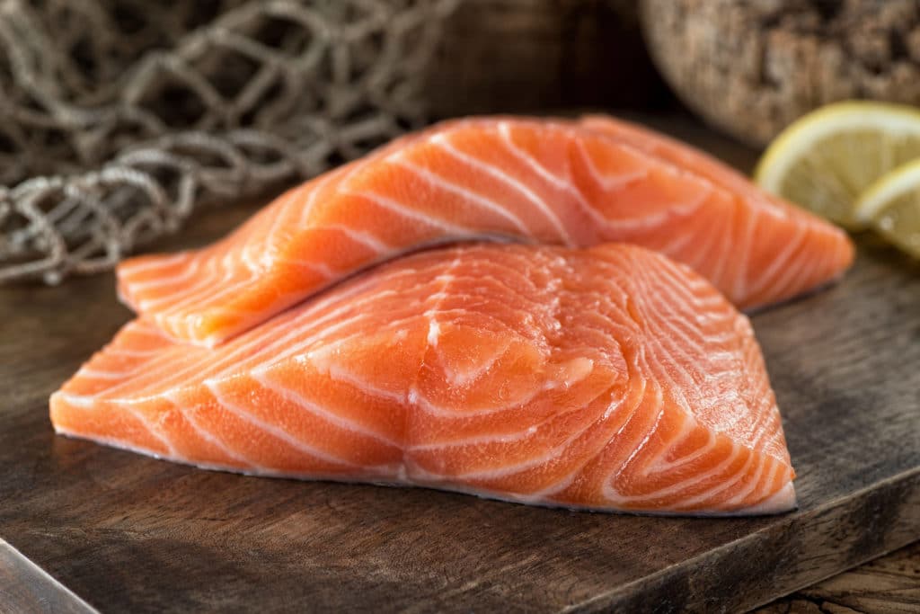 Mikä maksaa lohimedaljongissa?