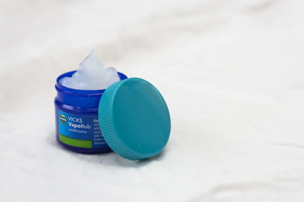 Mistä on tehty: Vicks Vaporub -voide