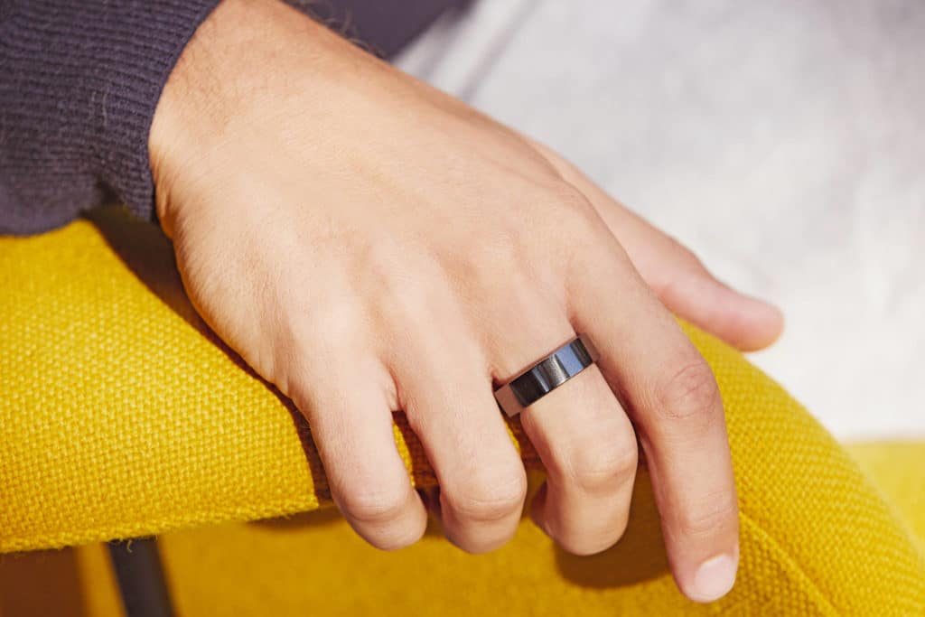 Humpuukia vai ei: Voiko sormus parantaa unenlaatua?