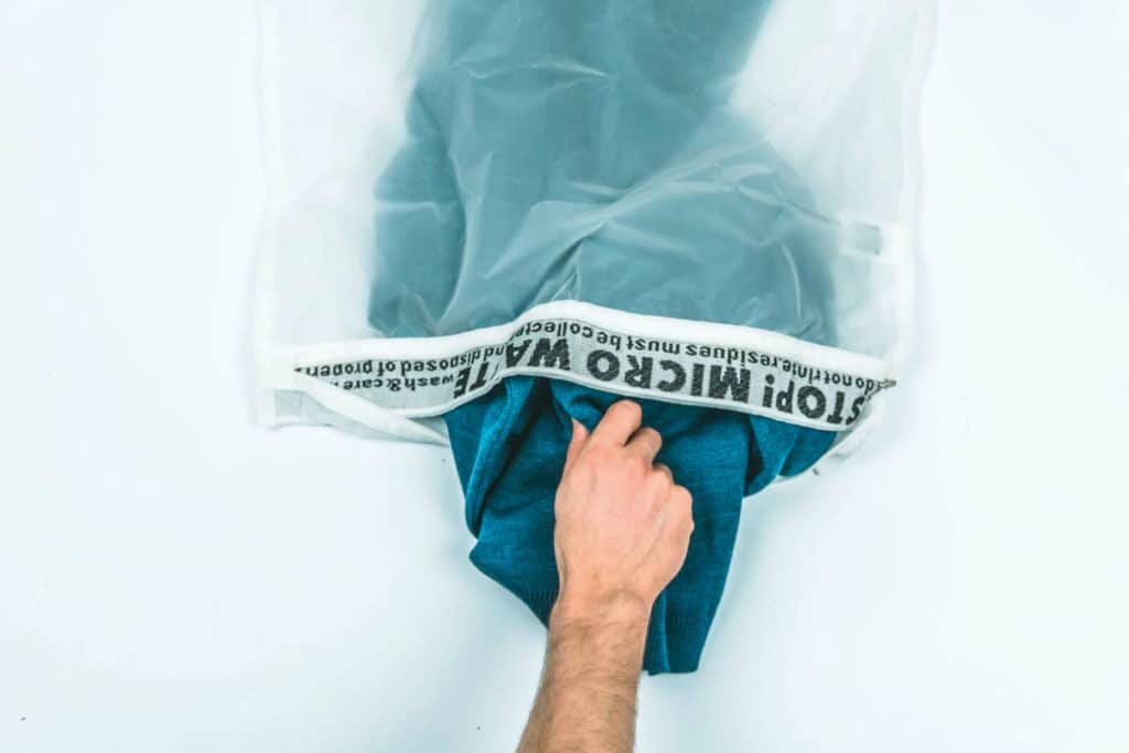 Humpuukia vai ei: Pesupussi pelastaa vesistöt mikromuovilta