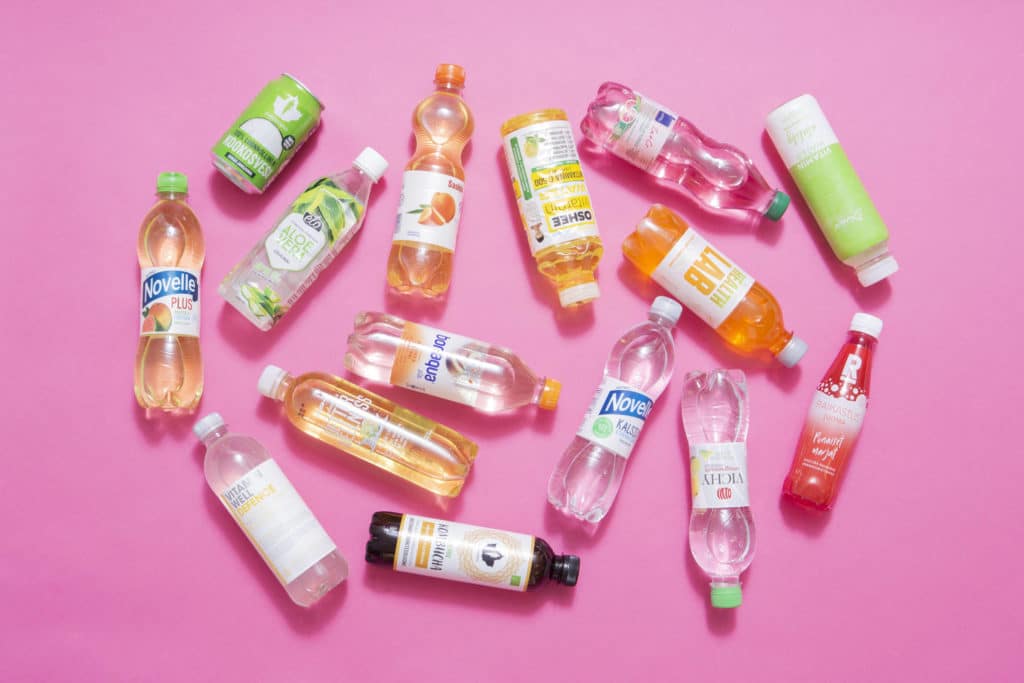 Hyvinvointijuomat: ovatko kombucha tai vitamiinivedet terveellisiä?