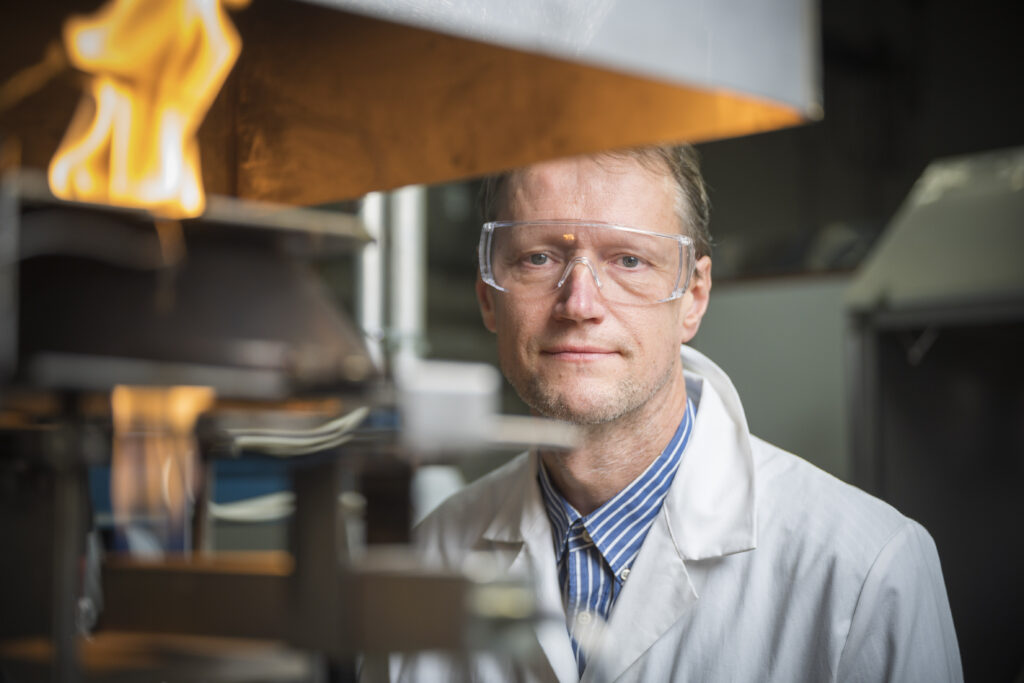 Paloturvallisia tavaroita ilman myrkkyjä