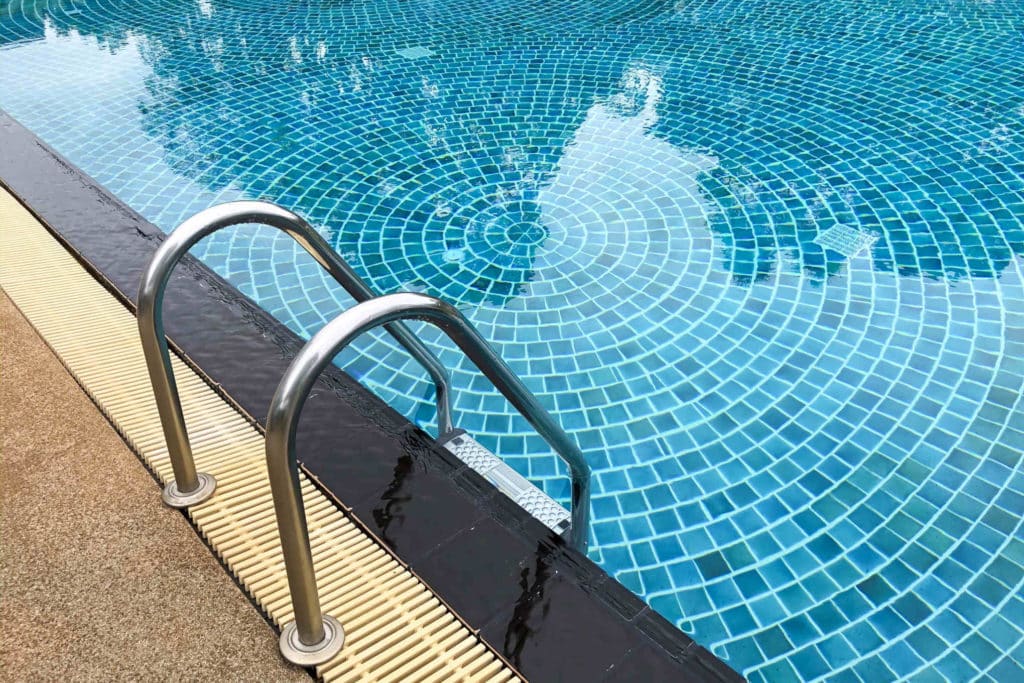 Lukijakysymys: Saako Holiday Club periä palvelumaksun tuplana?