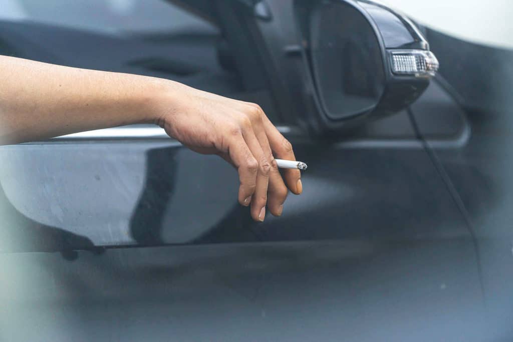 Lukijakysymys: Kuinka kauas tupakansavu leviää?