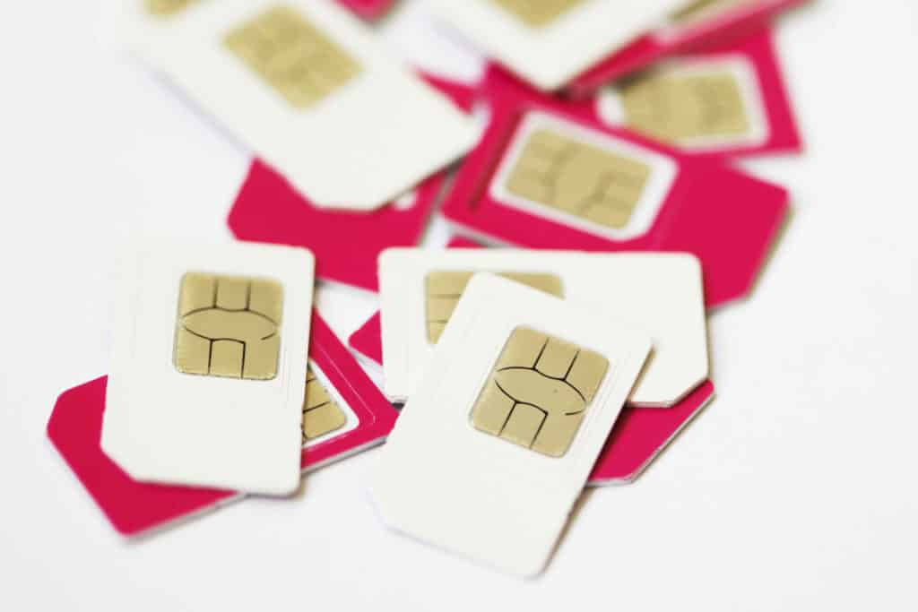 Sim-kortteja.