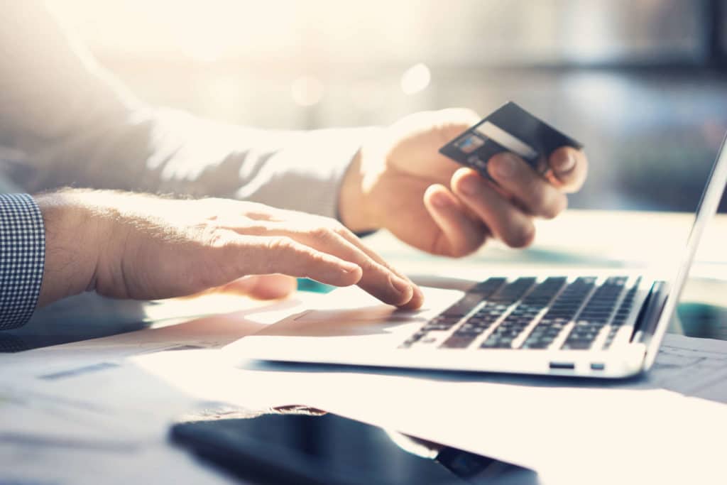 5 kysymystä verkko-ostoksista: saako tarjous olla voimassa vain siihen saakka, kunnes tuotteet myydään loppuun?