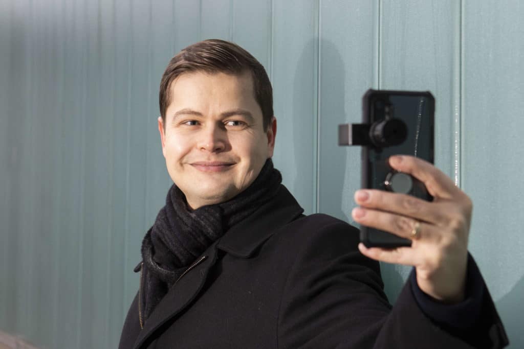 Kännykkäkameralla tietoa kolarivauriosta?