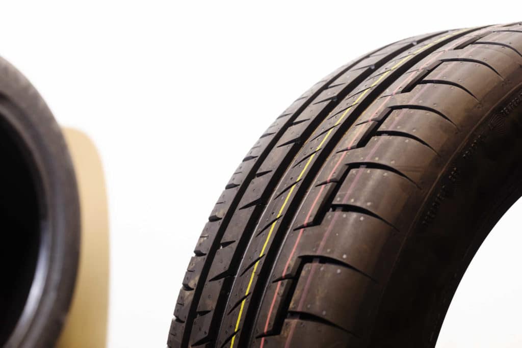 Miten auton renkaiden käyttöikää voi parantaa? Otimme selvää