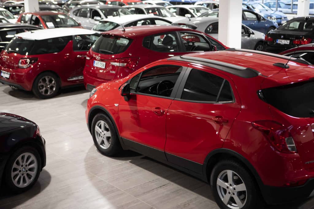 Lukijakysymys: Miksi auton omistajan vaihto kestää?