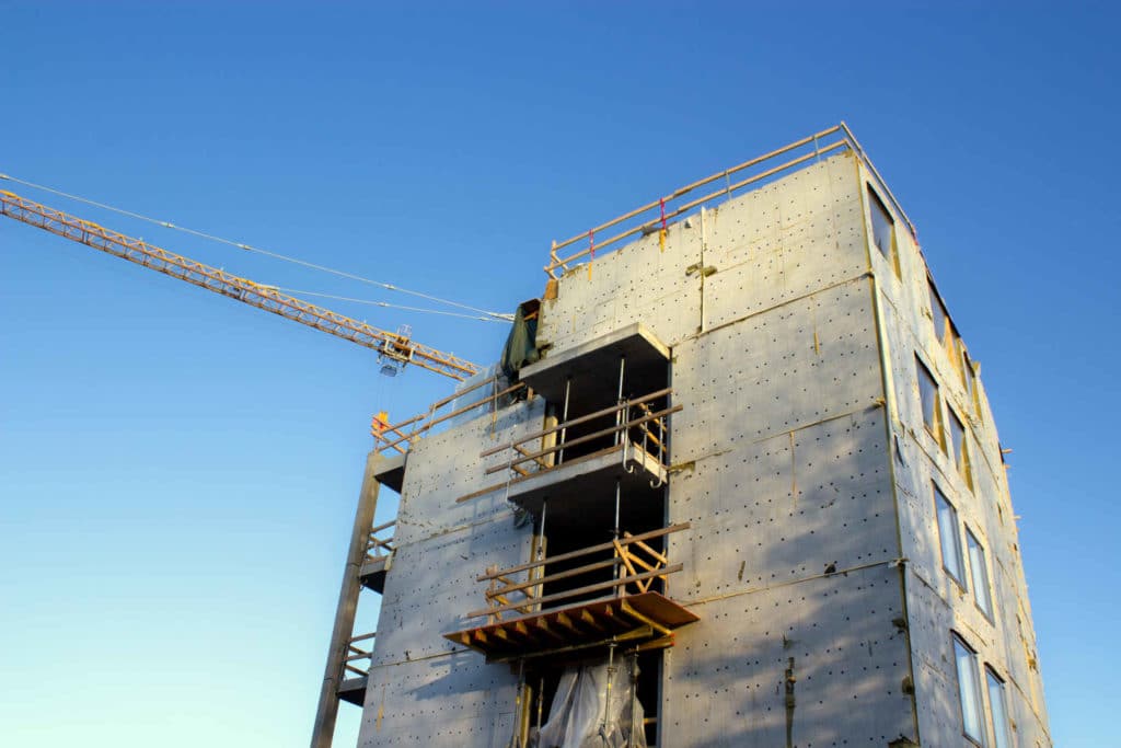 Uudisrakennuksen tyypillisimmät ongelmat: näin vältät sudenkuopat omakotitalon ostamisessa