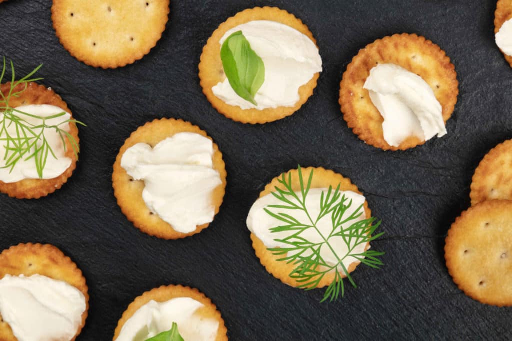 Lukijakysymys: Onko lähes poroton juusto savuporojuustoa?