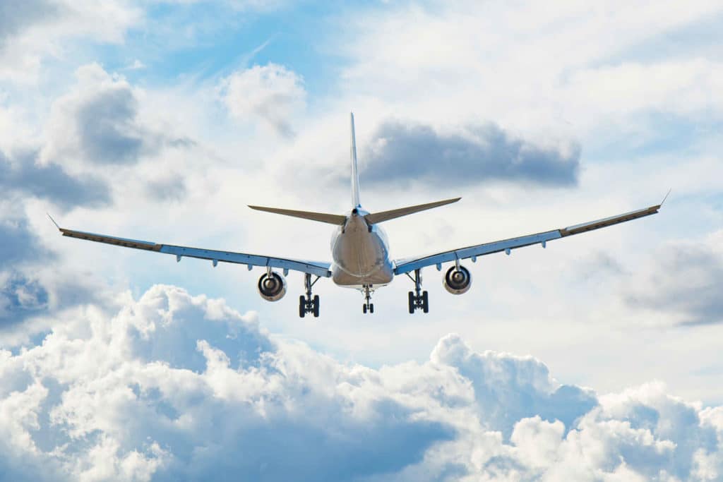 Omalla vastuulla ulkomaille