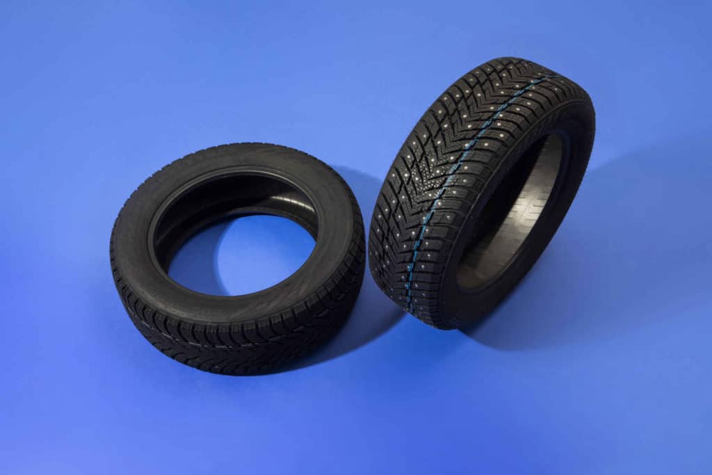 Mistä on tehty: Auton talvirenkaat