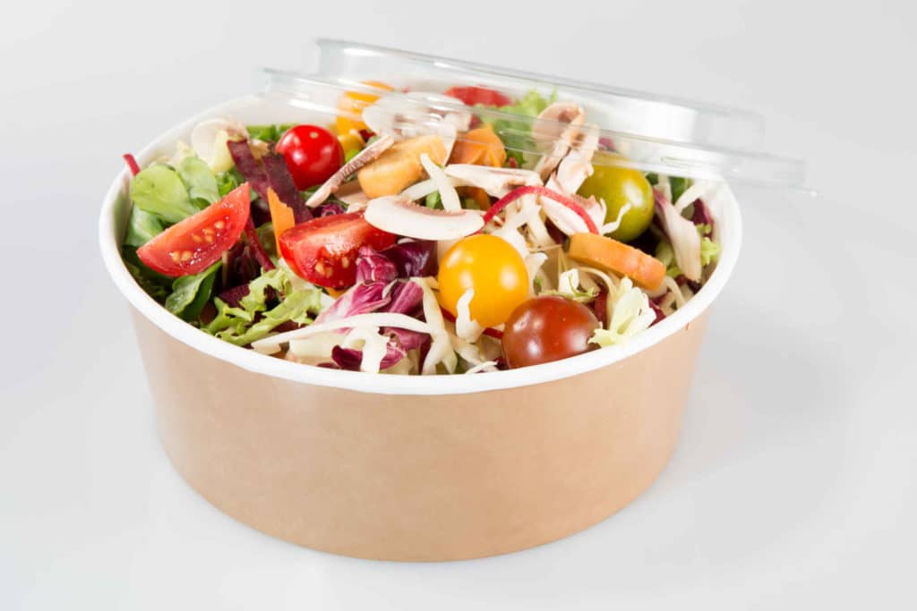 Lukijakysymys: Miksi valmissalaatin mukana ei saa haarukkaa?