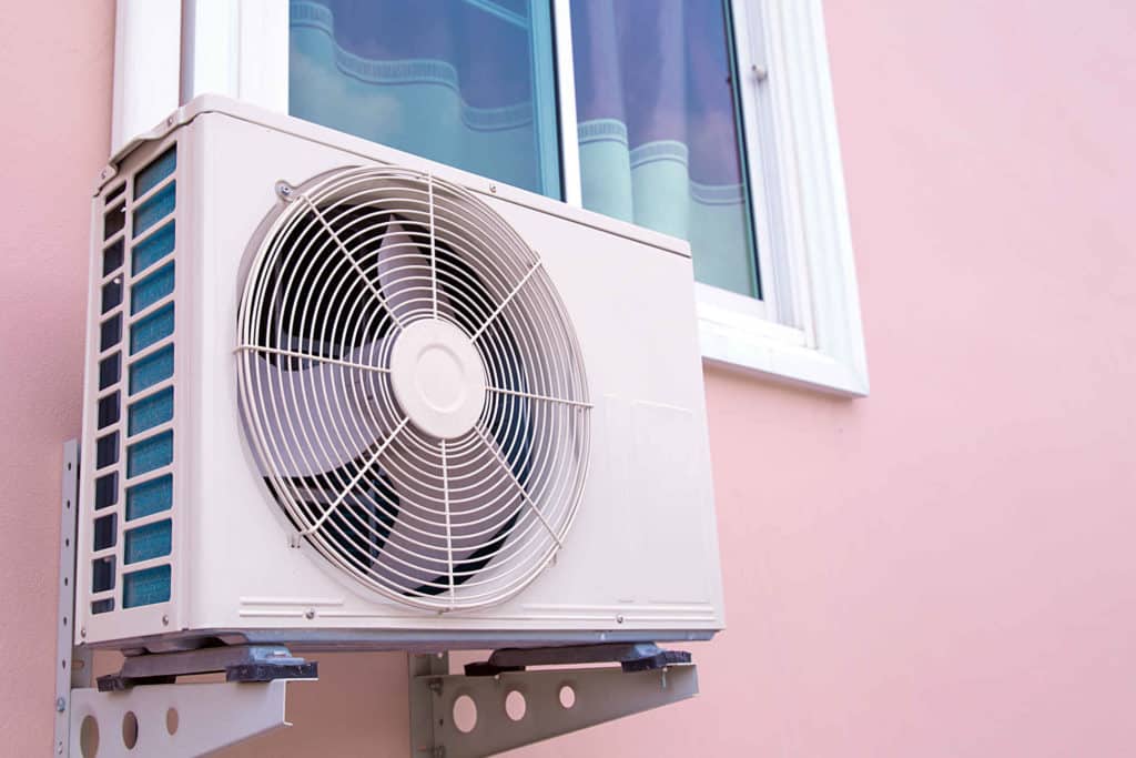 Mitä tehdä, jos ilmalämpöpumppu ei toimi? Valitusten määrä kasvaa