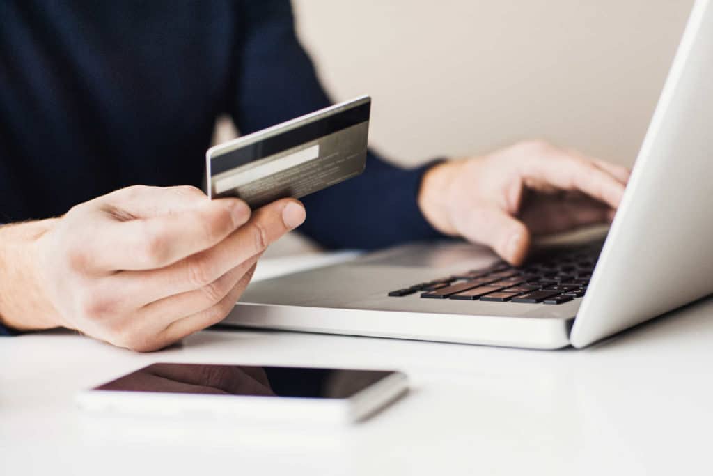 Lukijakysymys: Miksi pankki ei poista luvattomia katevarauksia?