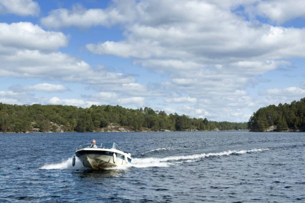 Mitä kannattaa ottaa huomioon venettä ostettaessa? Selvitimme