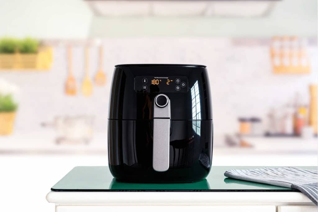 Testasimme 21 kiertoilmakypsennintä: rapeaa ruokaa ripeästi, puhdistuksessa haasteita