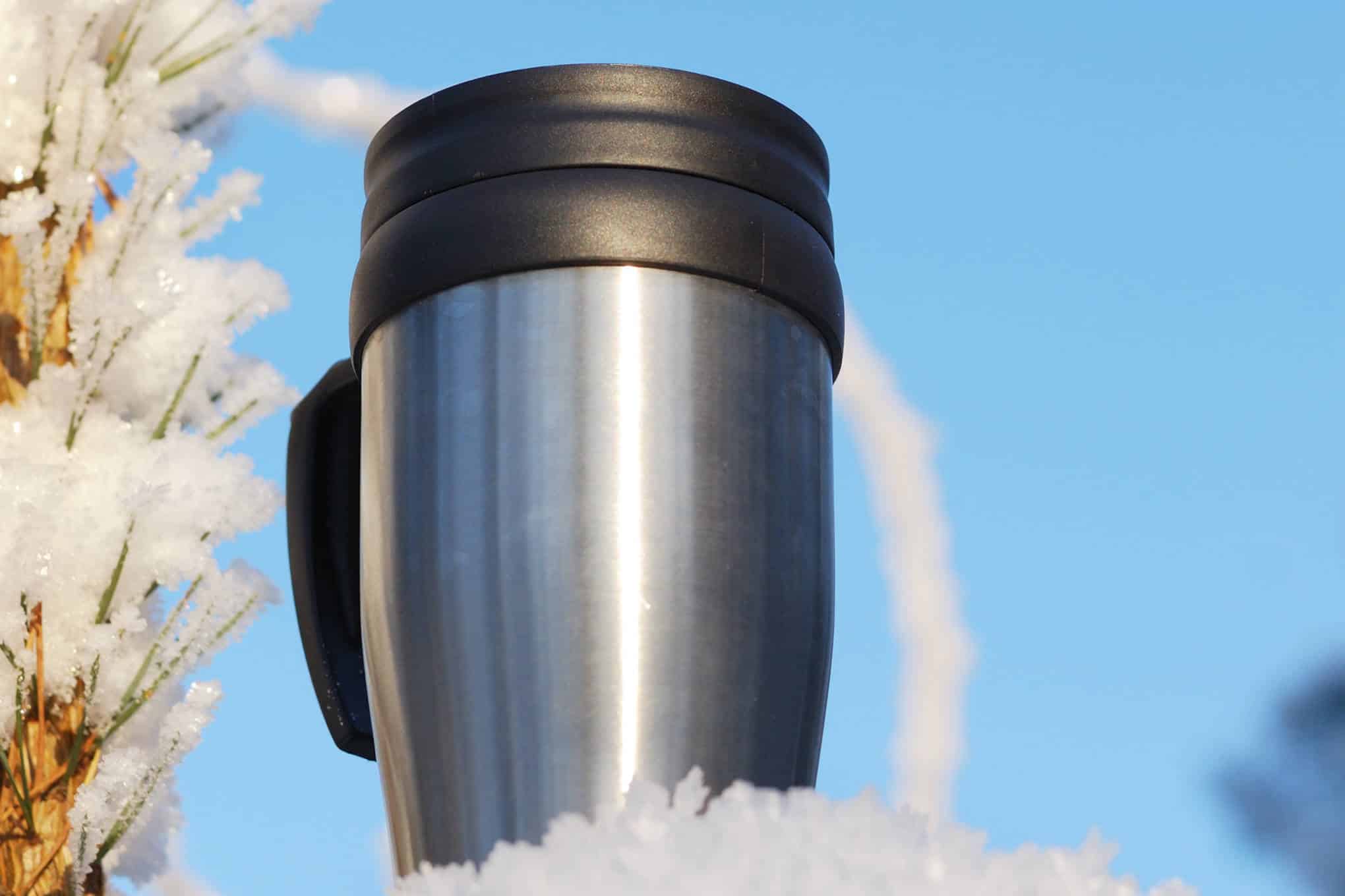 Termosmuki ja lumista luontoa.