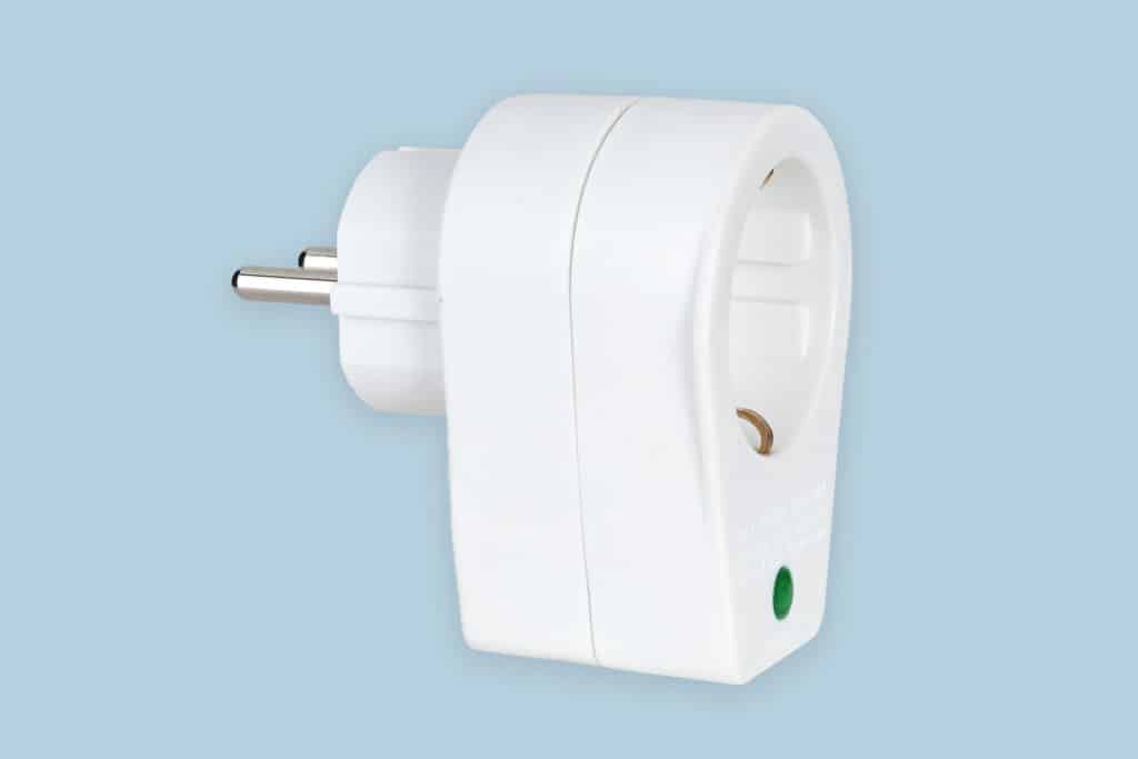 Kannattaako pistorasiaan laittaa ylijännitesuoja?