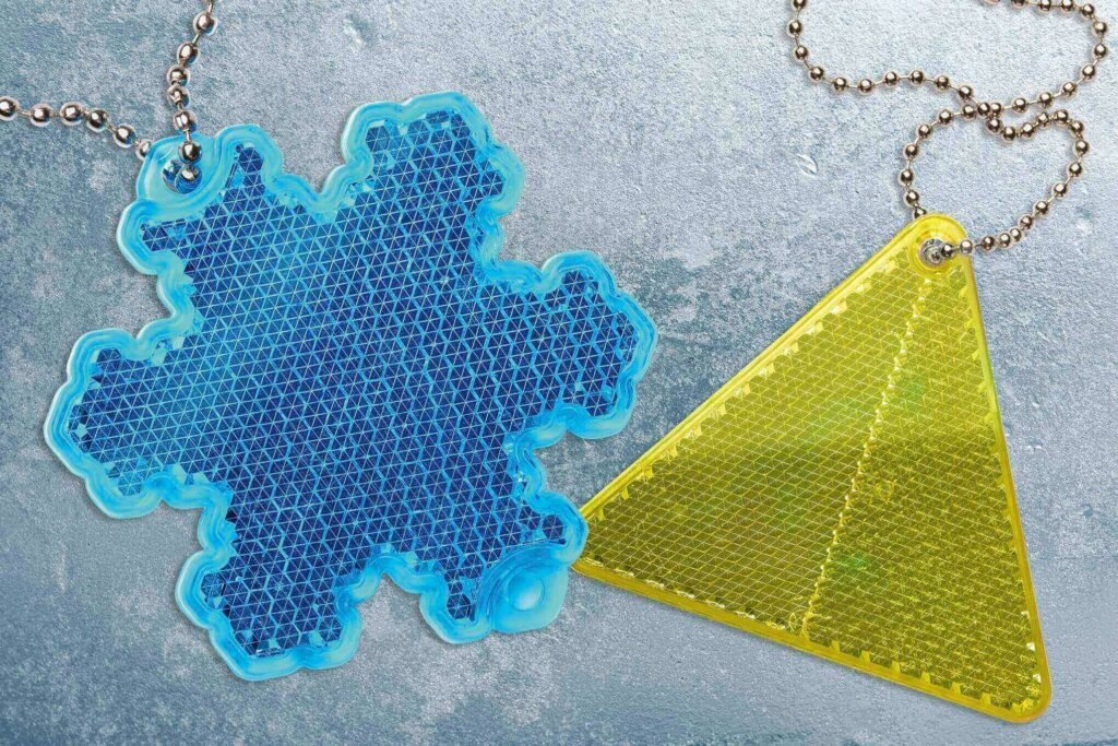 Markkinoilta löytyy heijastimia, jotka eivät täytä niille asetettuja vaatimuksia