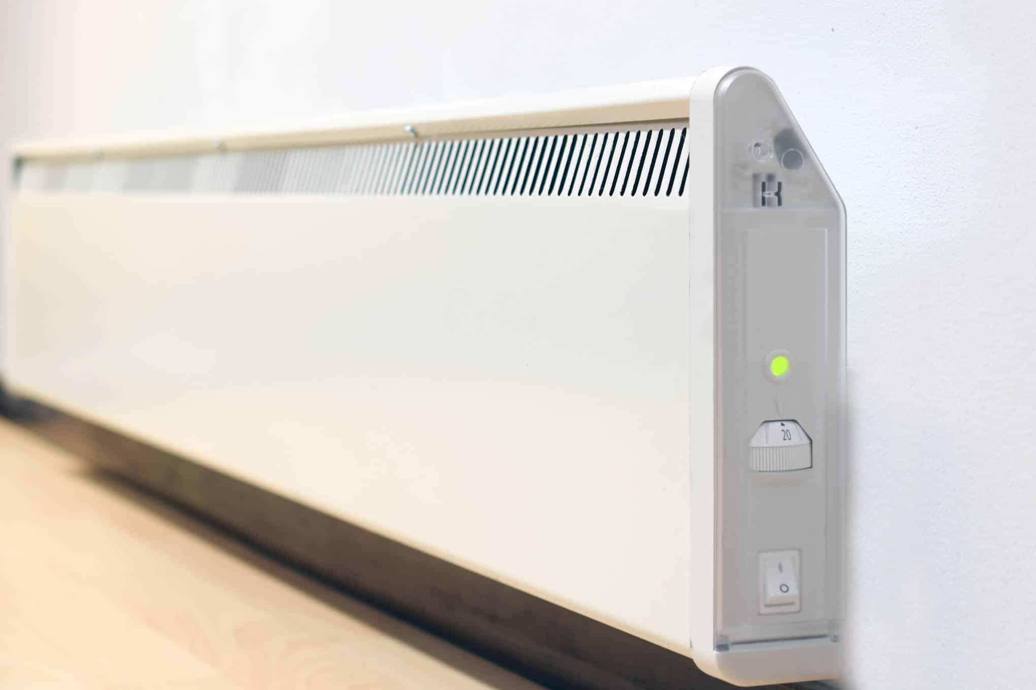 Valkoinen lämpöpatteri.