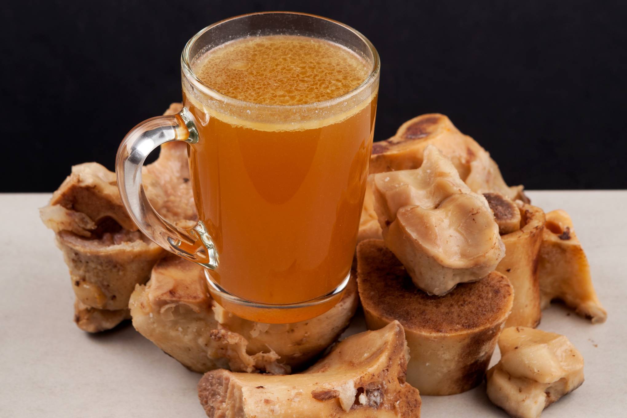 Luita ja lasi, jossa on luulientä.