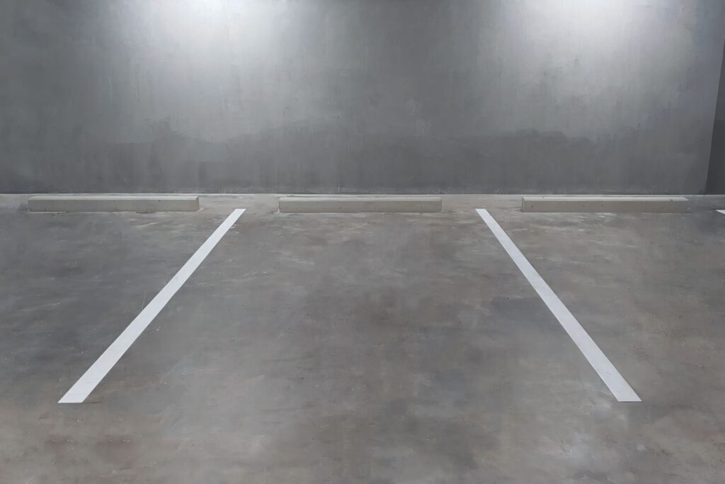 Myyntiesitteessä luvattiin kaksi autopaikkaa, toinen piti kuitenkin vuokrata – kuluttajariitakunta päätti korvauksista