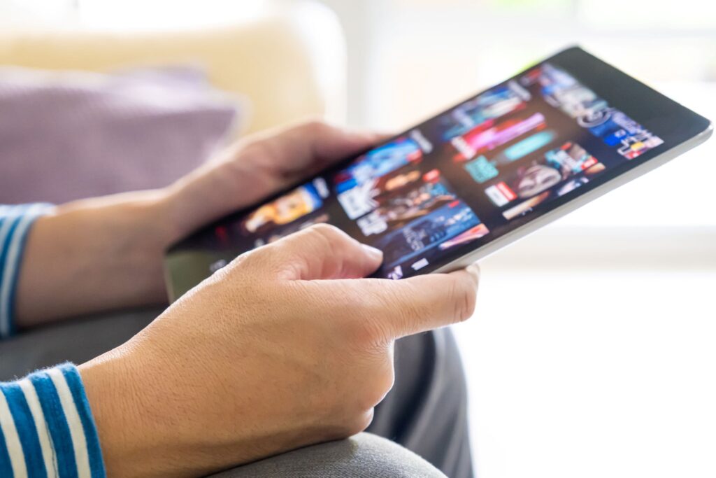 Kaipaatko kohtuuhintaiselta tabletilta hyvää näyttöä? Katso tästä näytön laadultaan testimme parhaat alle 500 euron laitteet