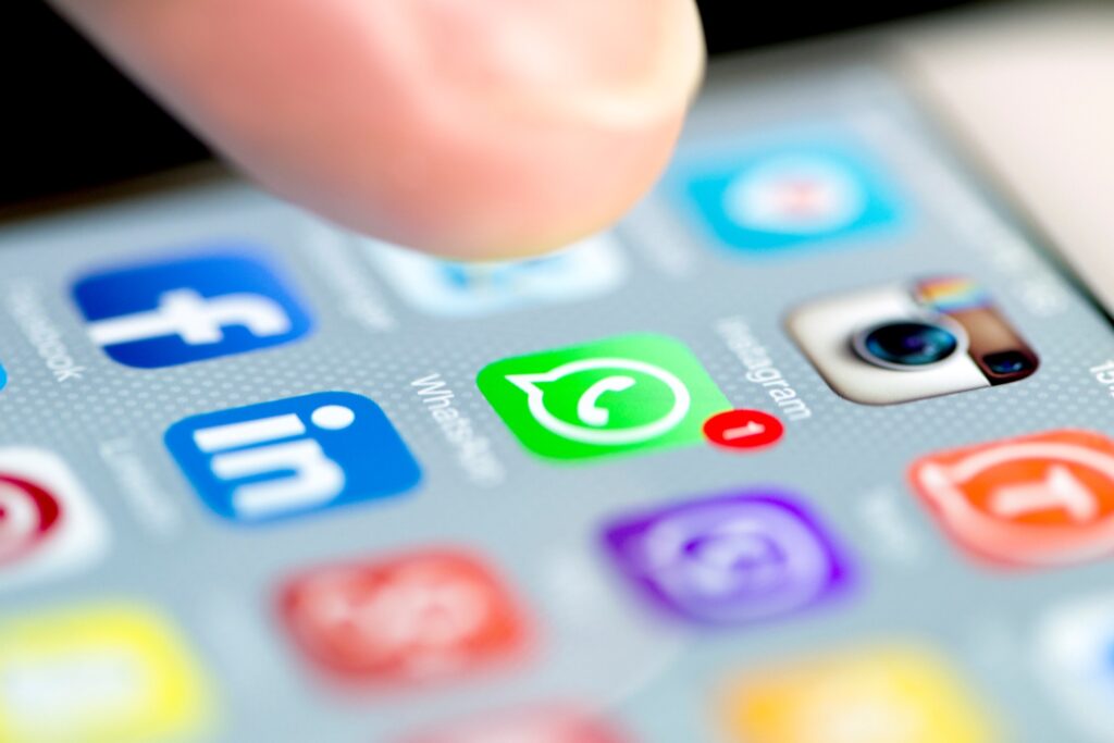 Traficom varoittaa: WhatsAppin uusi ominaisuus voi lisätä uskottavia huijausyrityksiä