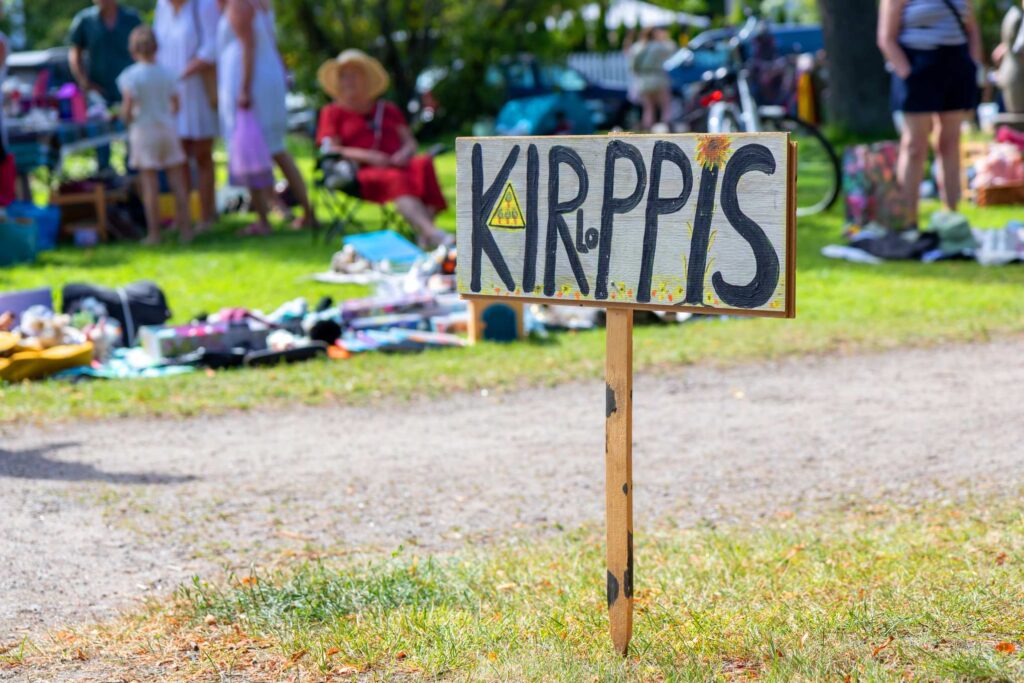 Ilmenikö kirpputorilta ostamassasi tavarassa virhe? Kirpputoria ylläpitävä yritys voi olla vastuussa