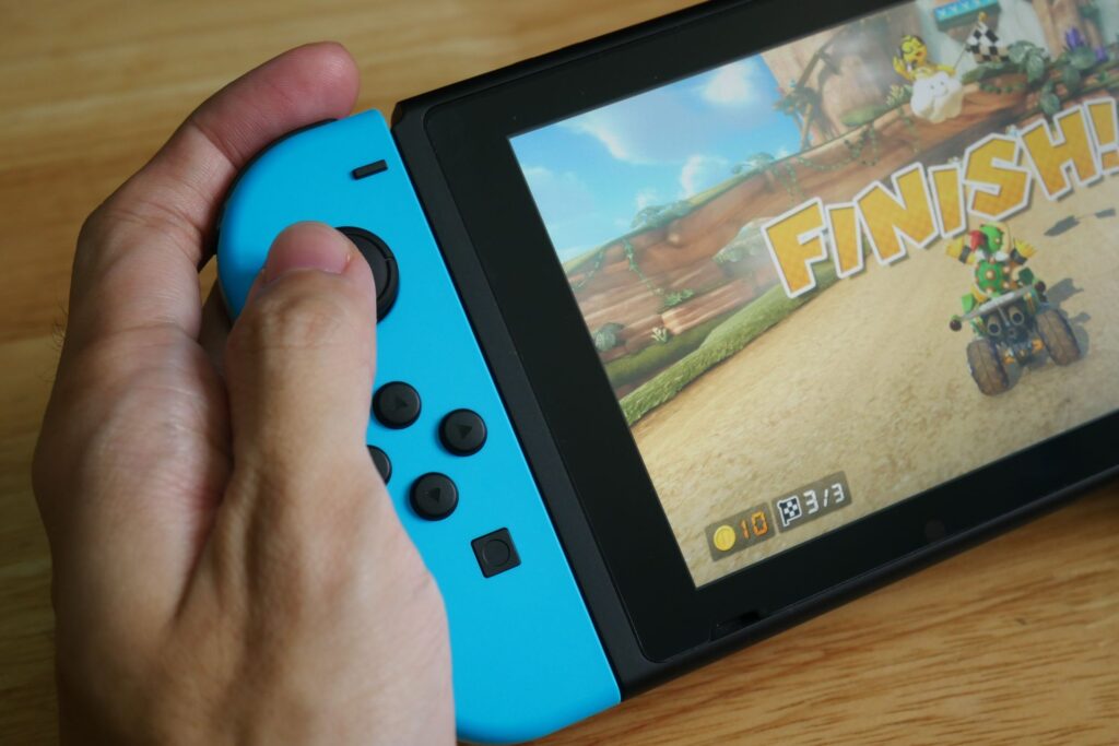 Nintendo lopettaa suosituimman Switch-konsolinsa myynnin Euroopassa – kysyimme, miten käy asiakastuelle ja ohjelmistopäivityksille