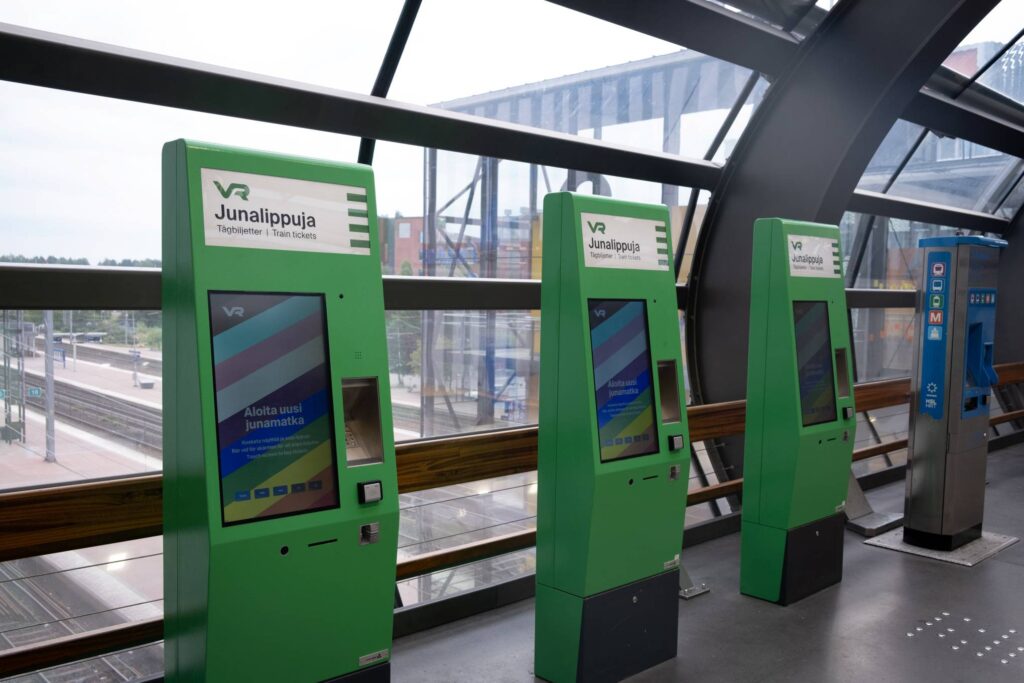 VR:n lippuautomaatteja.